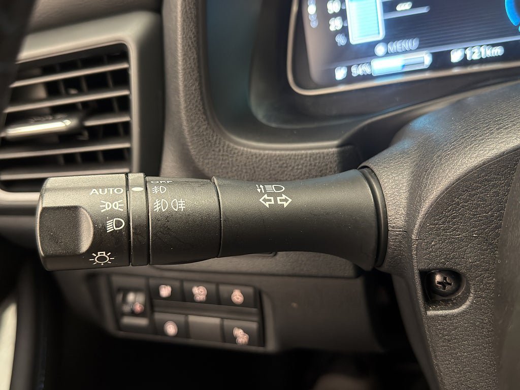 Vehicle Image 17