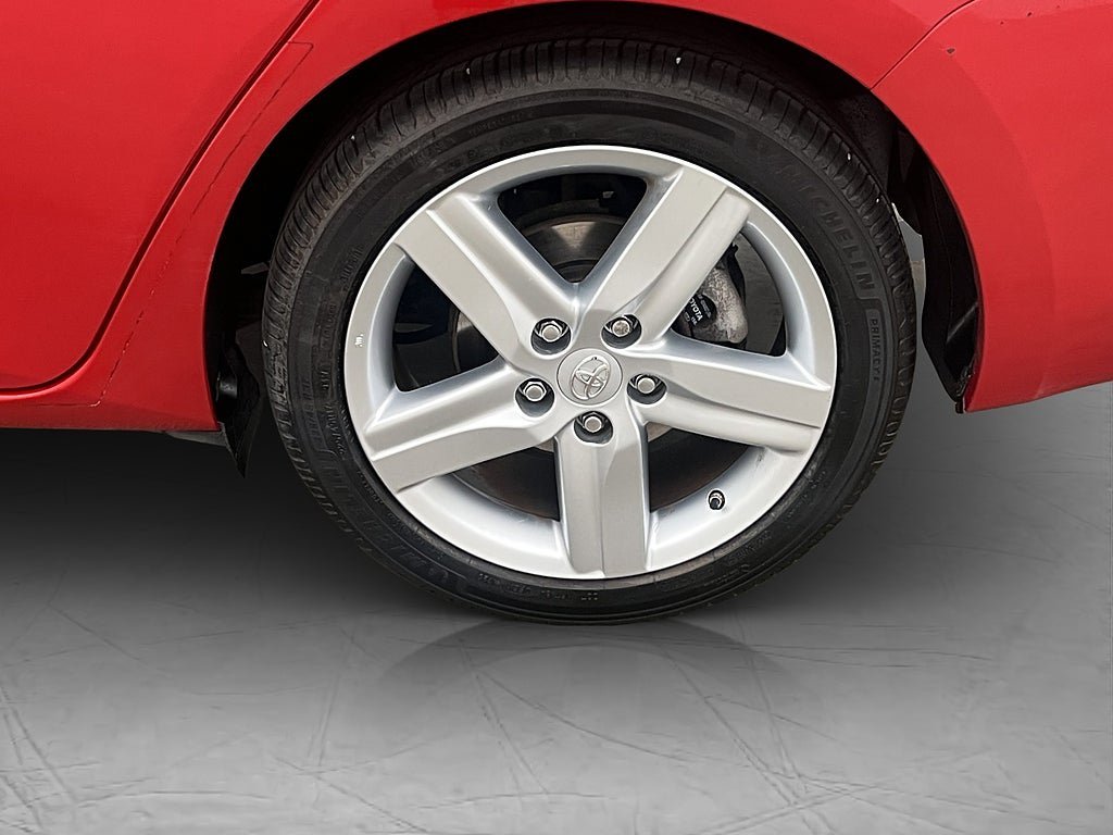 Vehicle Image 30
