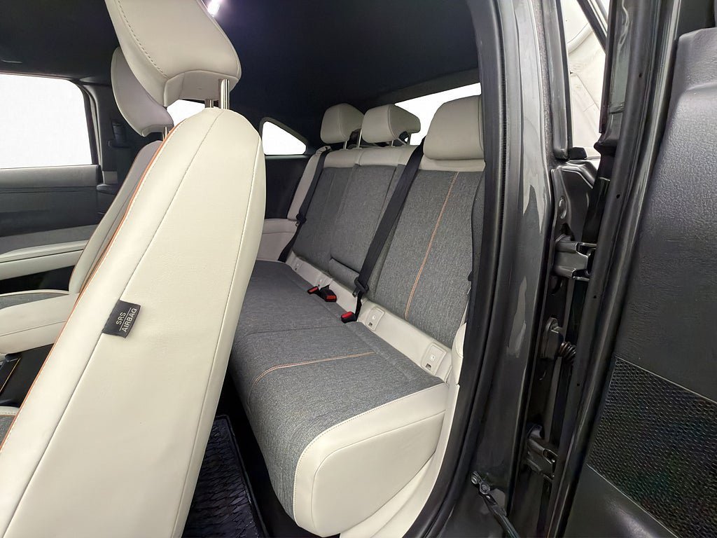 Vehicle Image 31