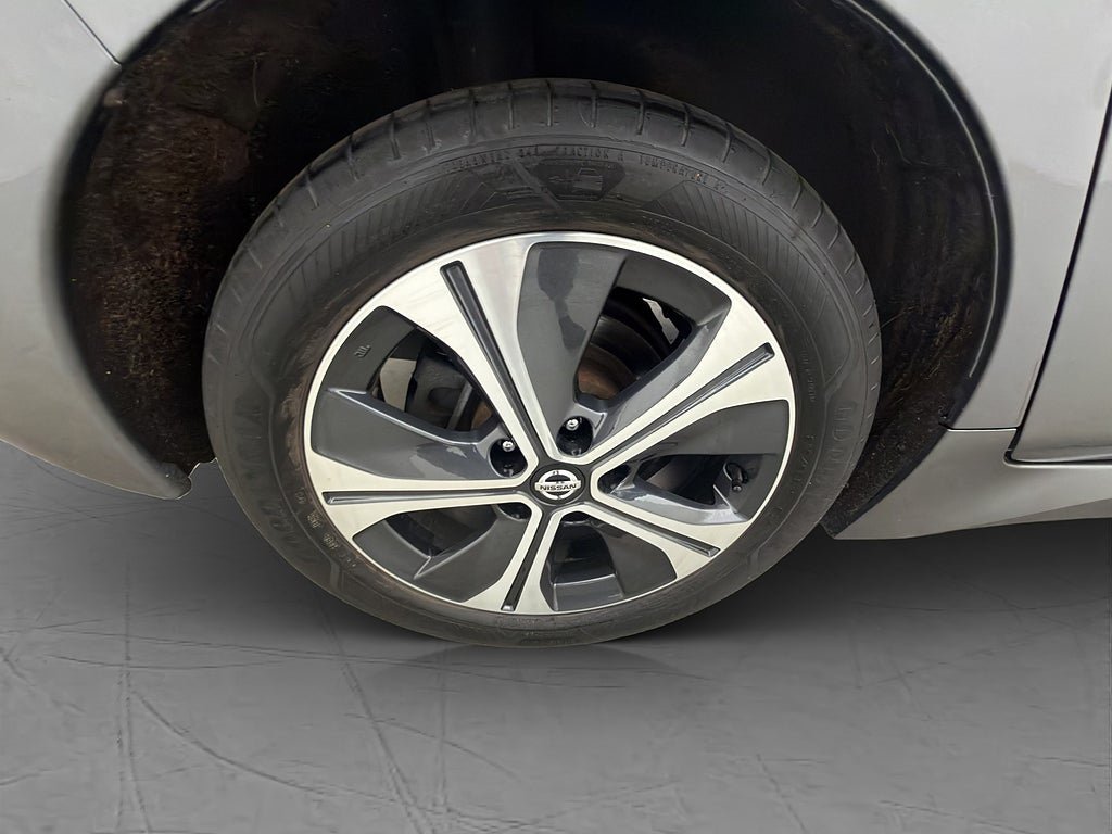 Vehicle Image 33