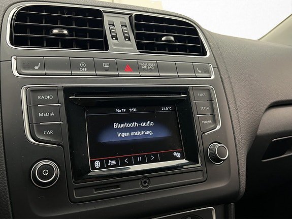 Vehicle Image 16