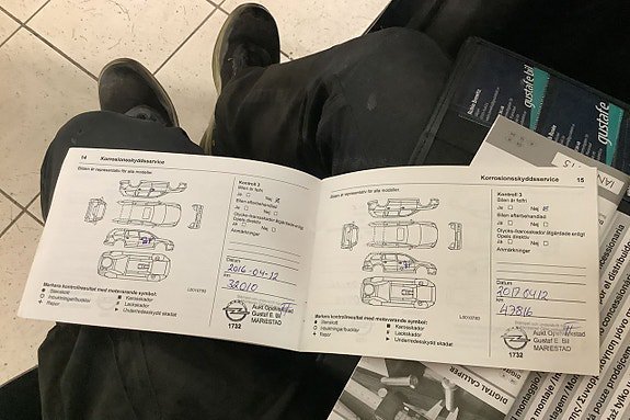 Vehicle Image 12