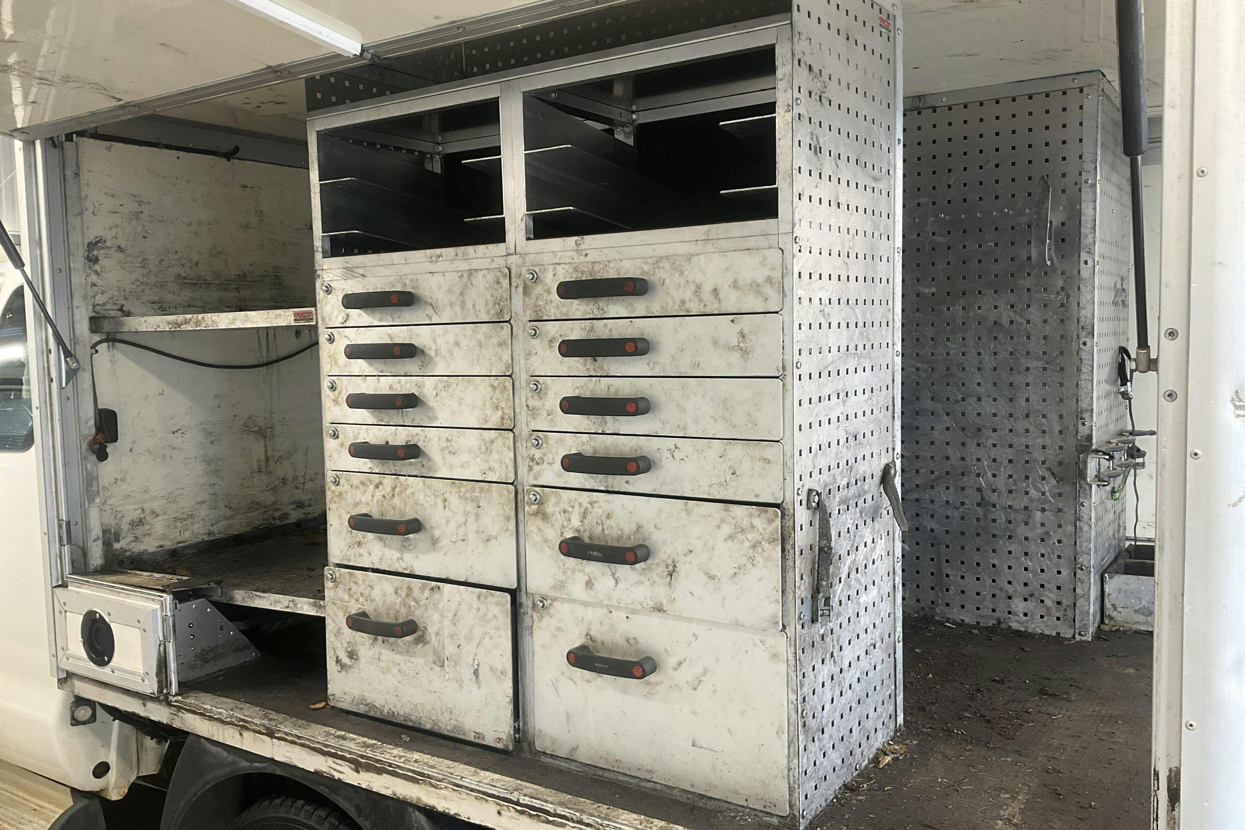 Vehicle Image 12