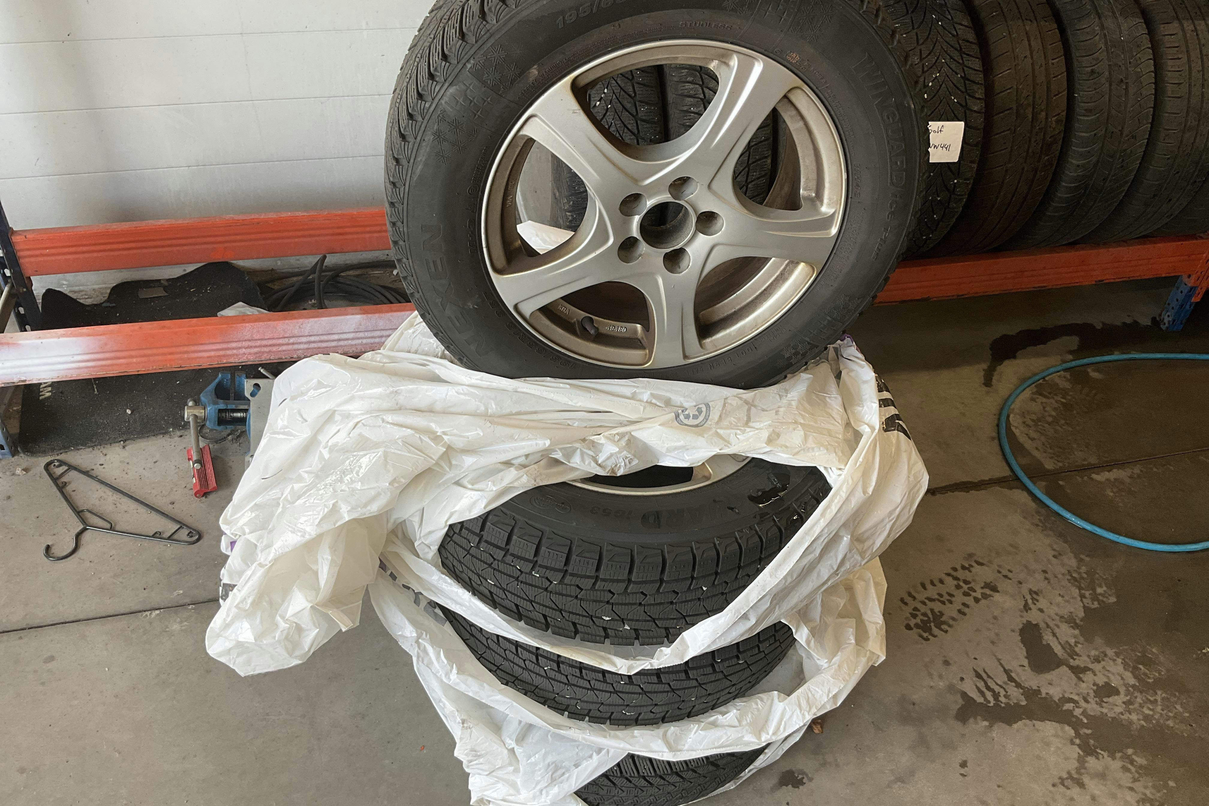 Vehicle Image 14