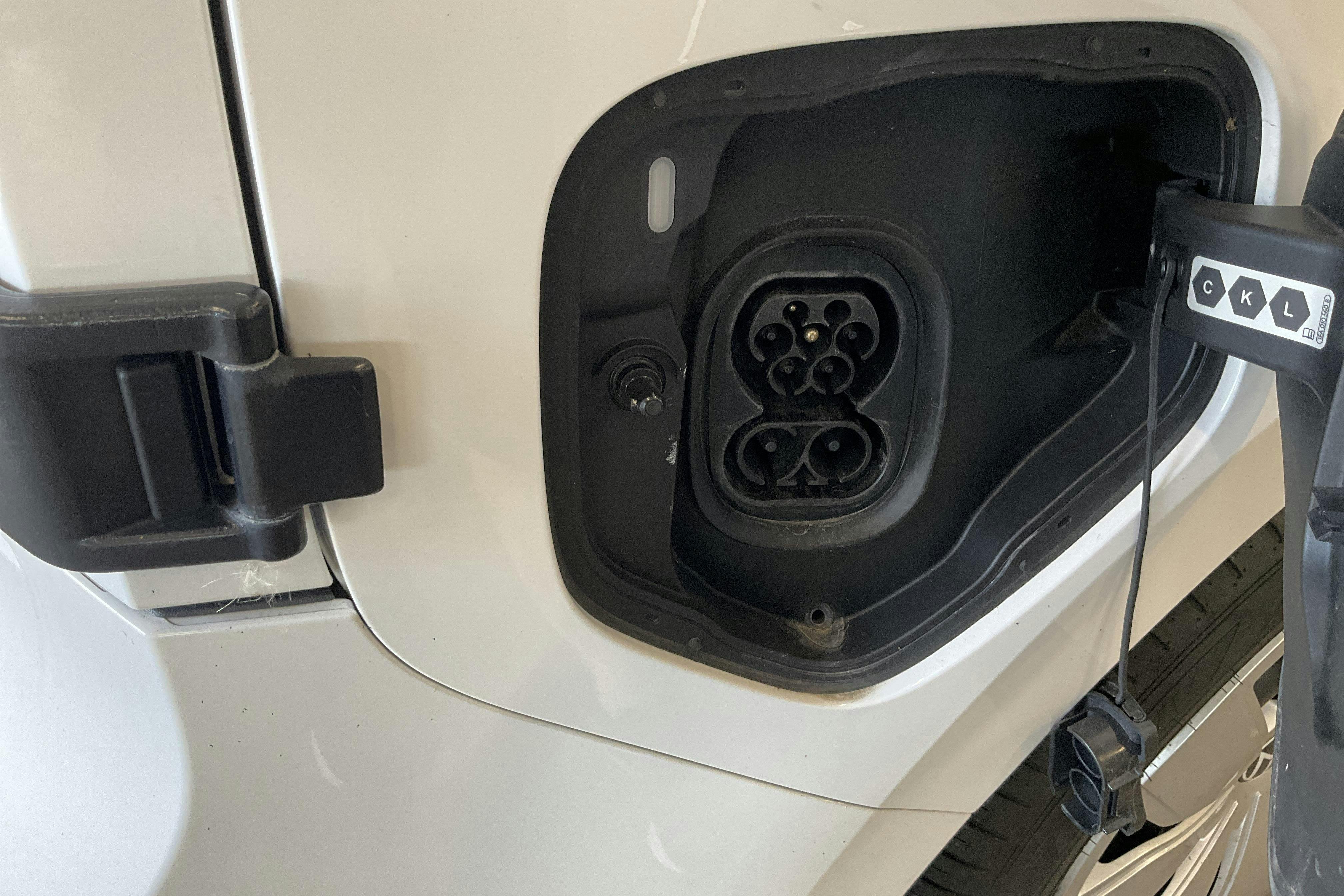 Vehicle Image 17
