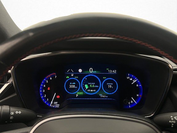Vehicle Image 15