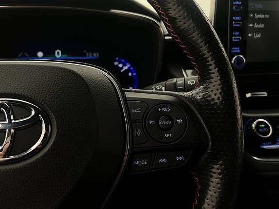 Vehicle Image 16