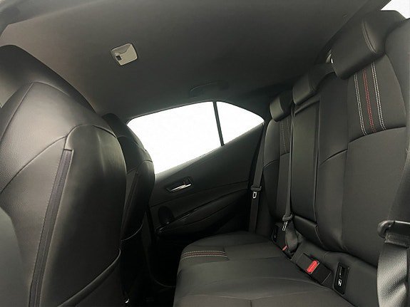 Vehicle Image 23