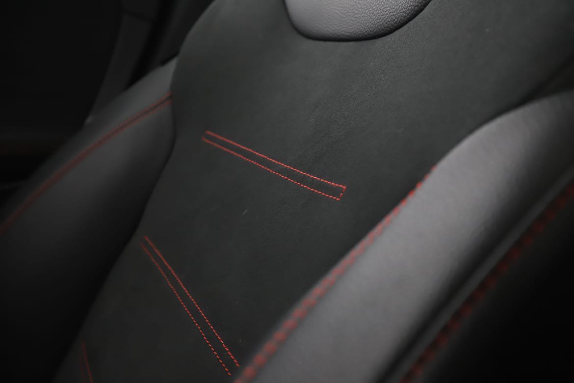 Vehicle Image 25