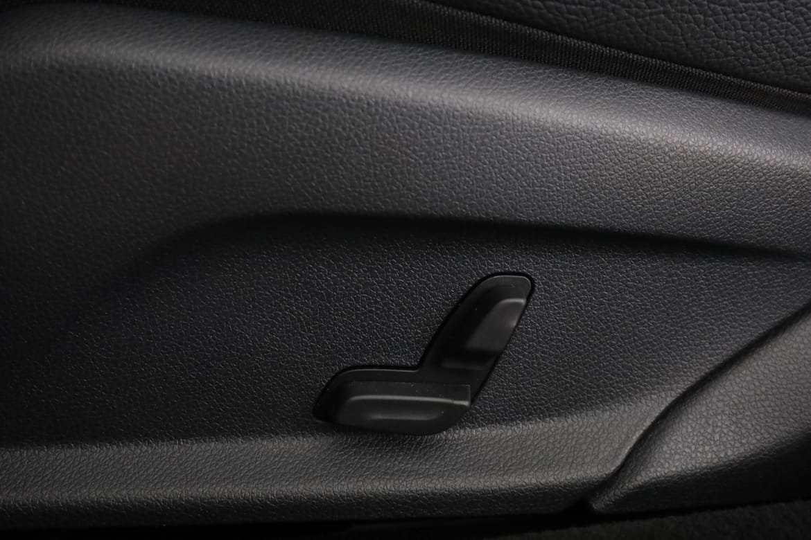 Vehicle Image 39