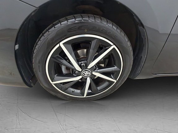 Vehicle Image 24