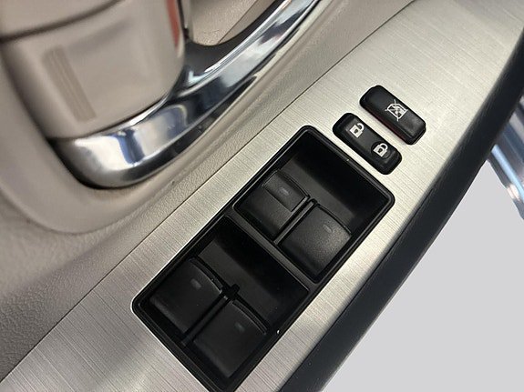 Vehicle Image 26