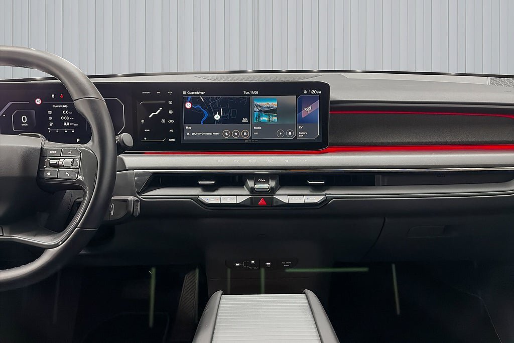 Vehicle Image 11