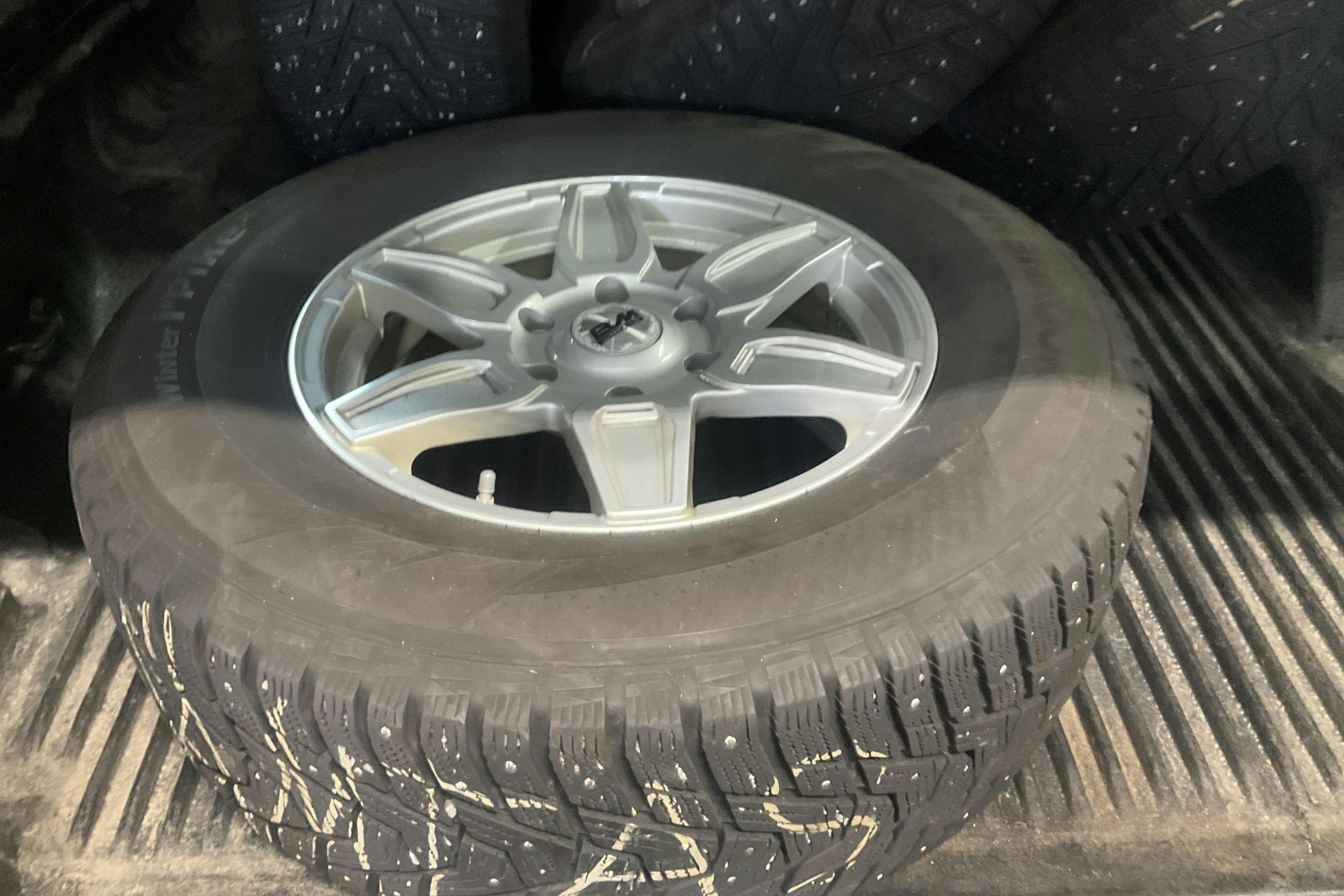 Vehicle Image 14