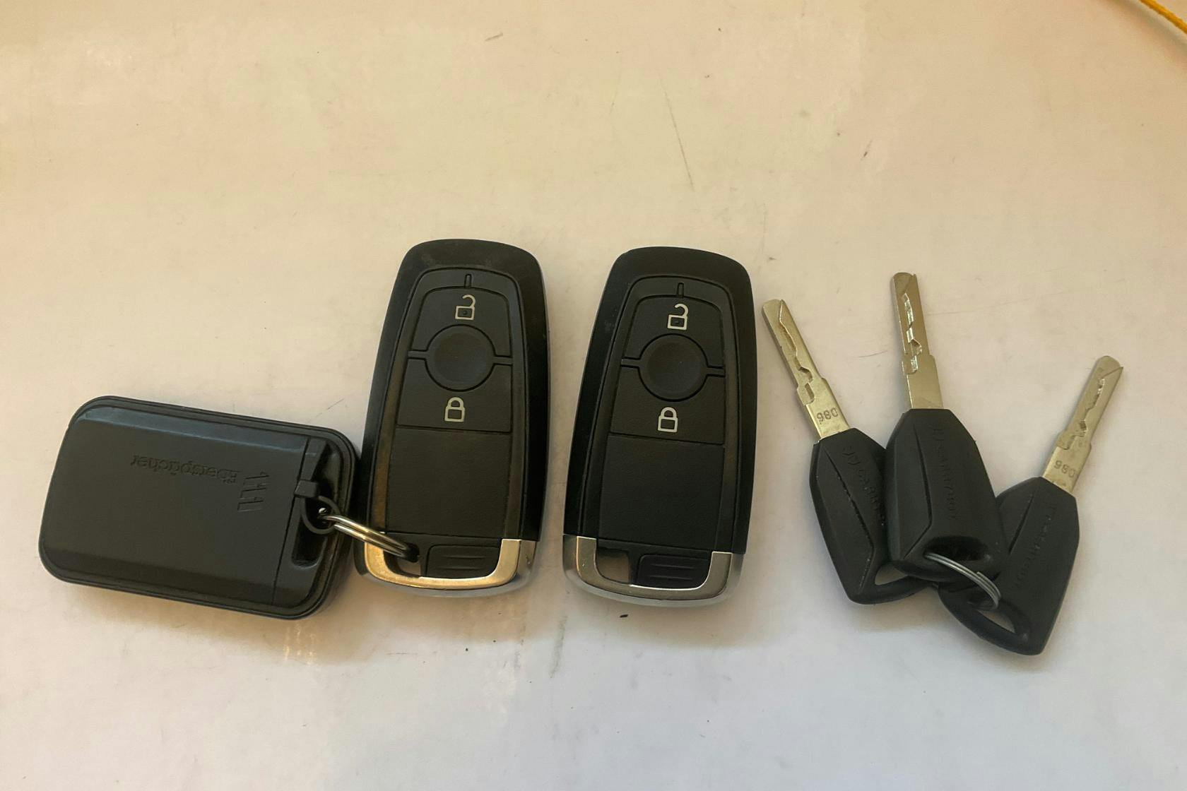Vehicle Image 15