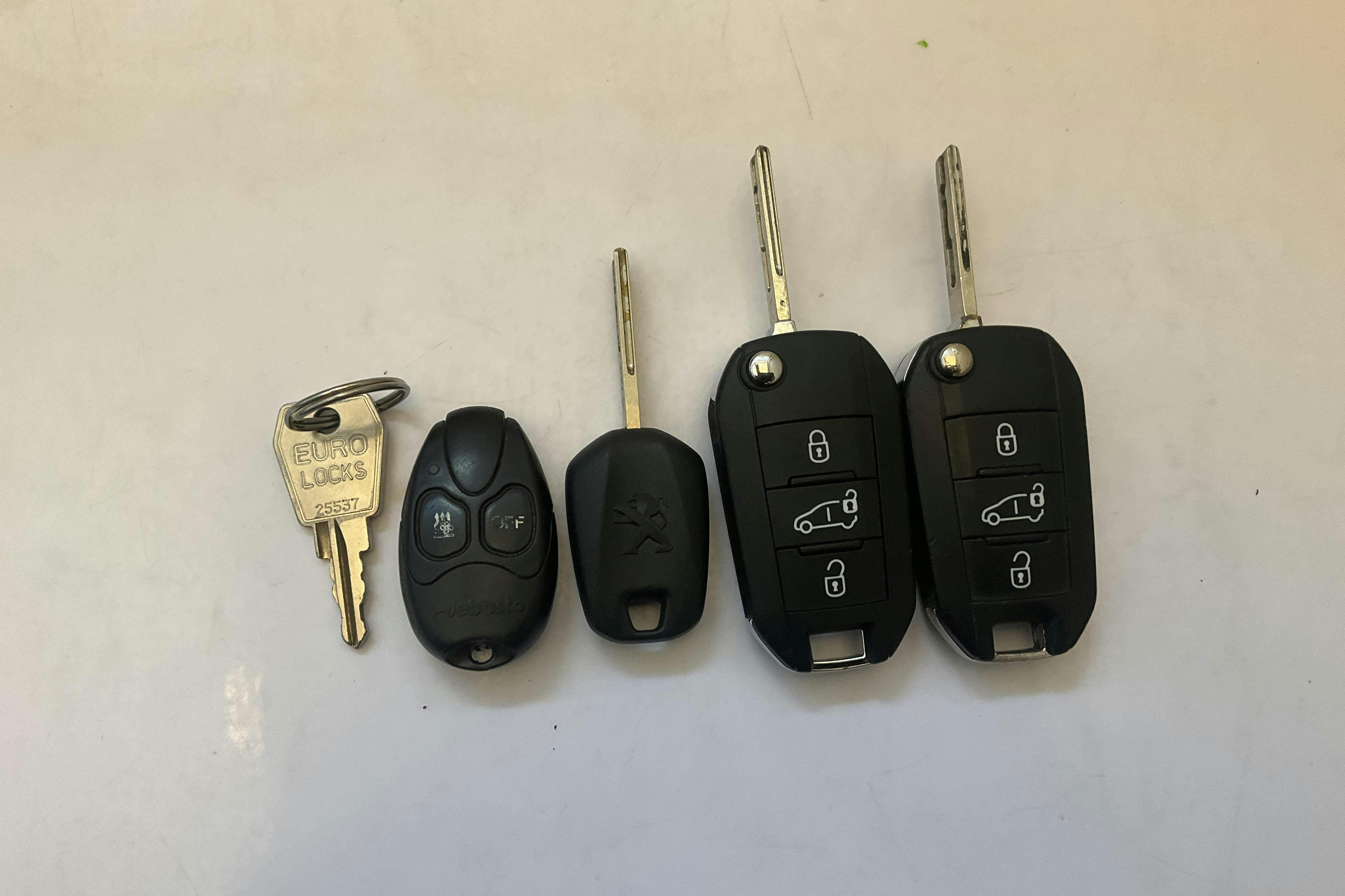 Vehicle Image 11