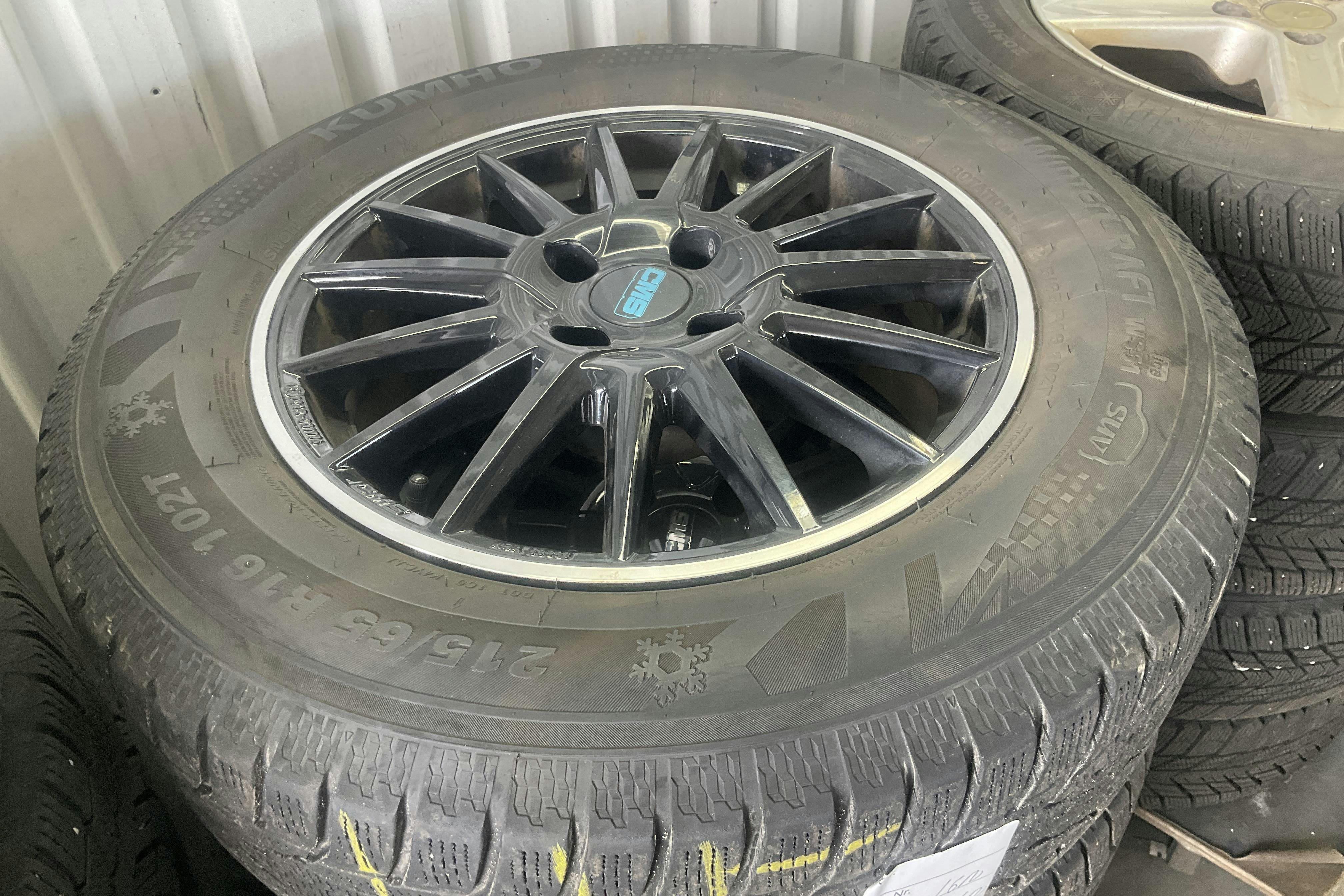 Vehicle Image 15