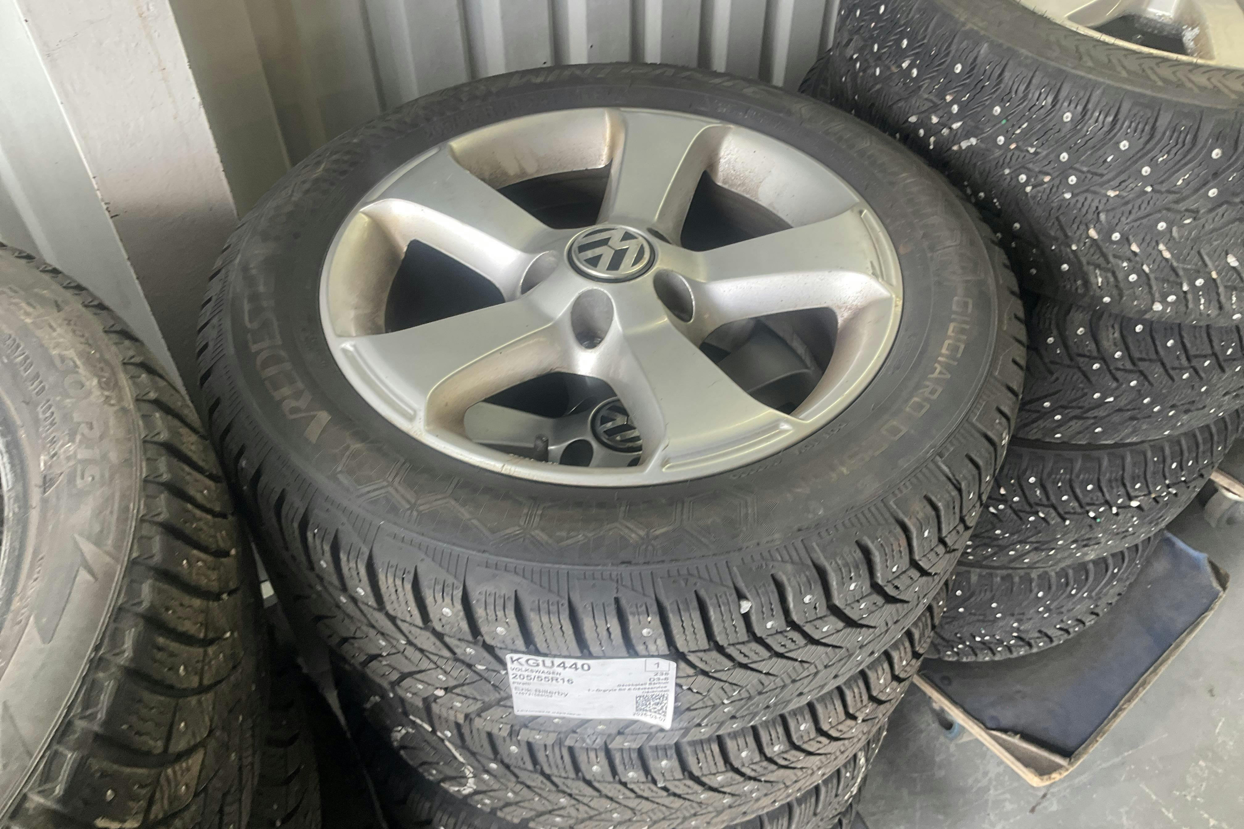 Vehicle Image 13
