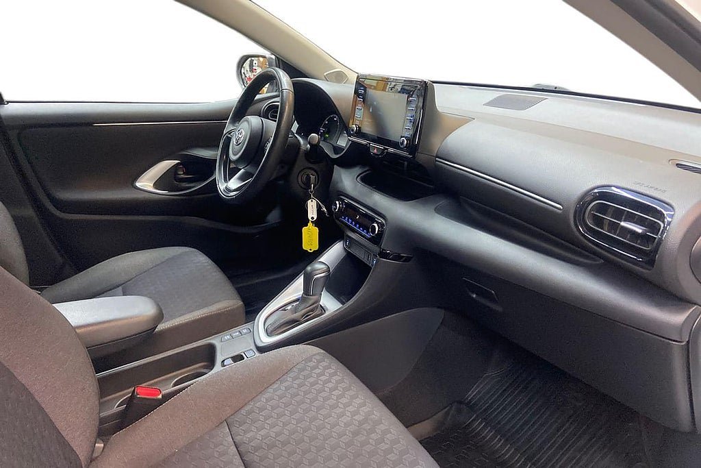 Vehicle Image 7
