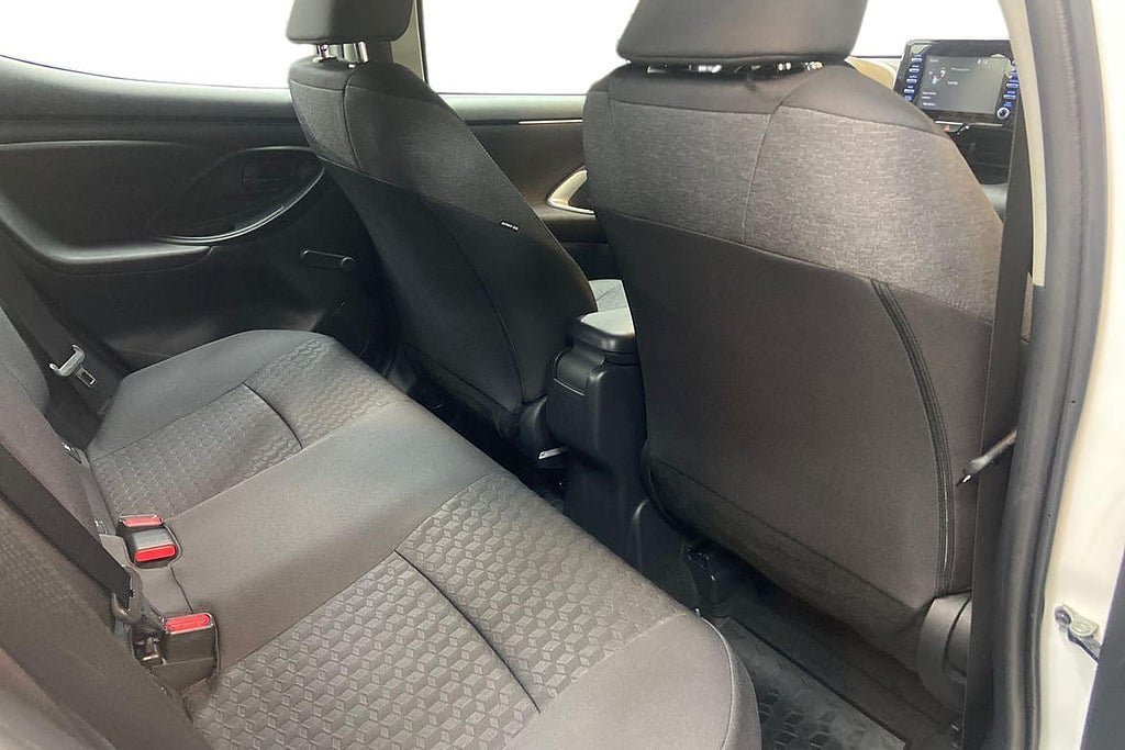 Vehicle Image 9