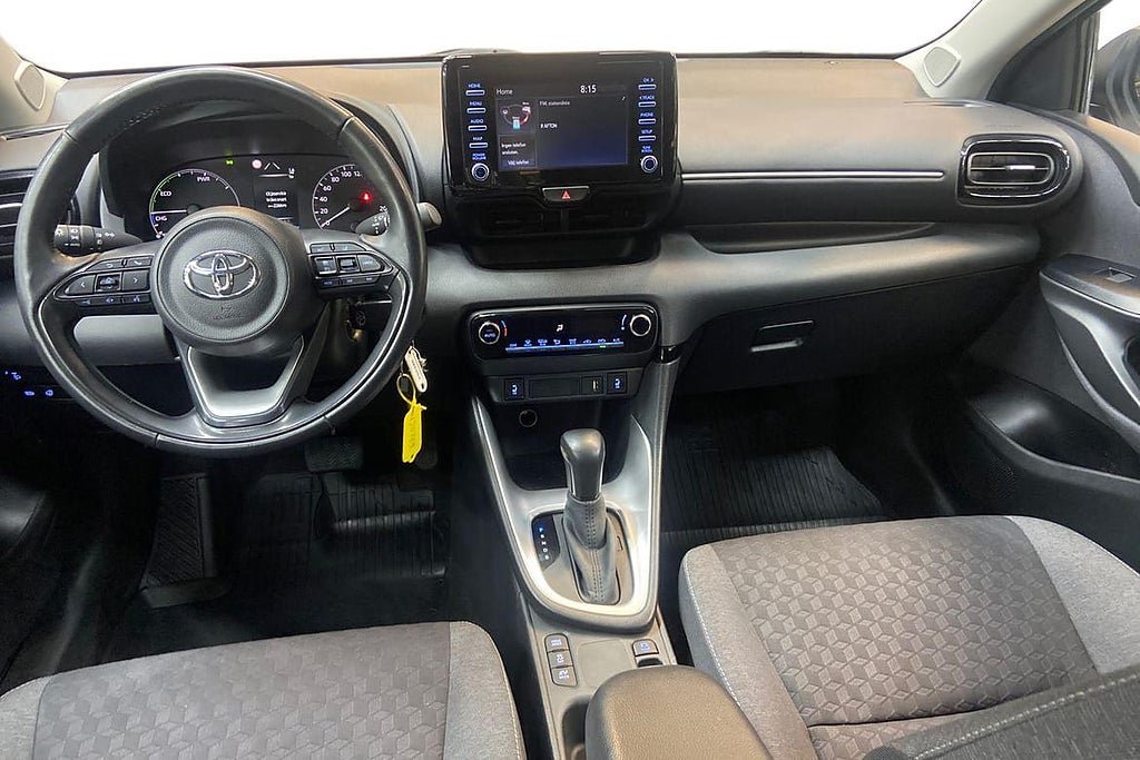 Vehicle Image 10