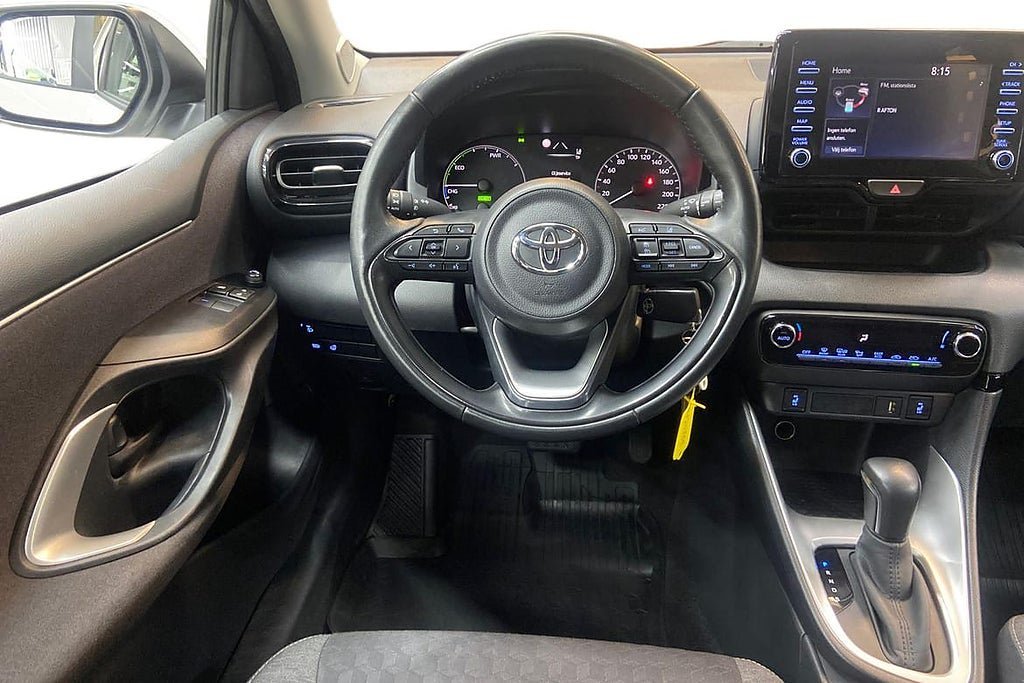 Vehicle Image 11