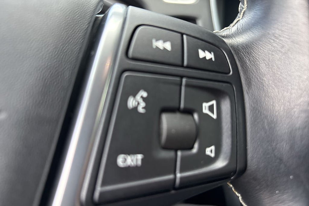 Vehicle Image 35