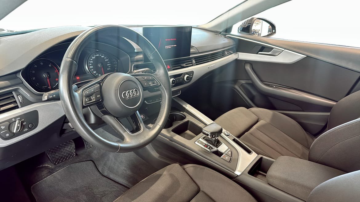 Vehicle Image 7