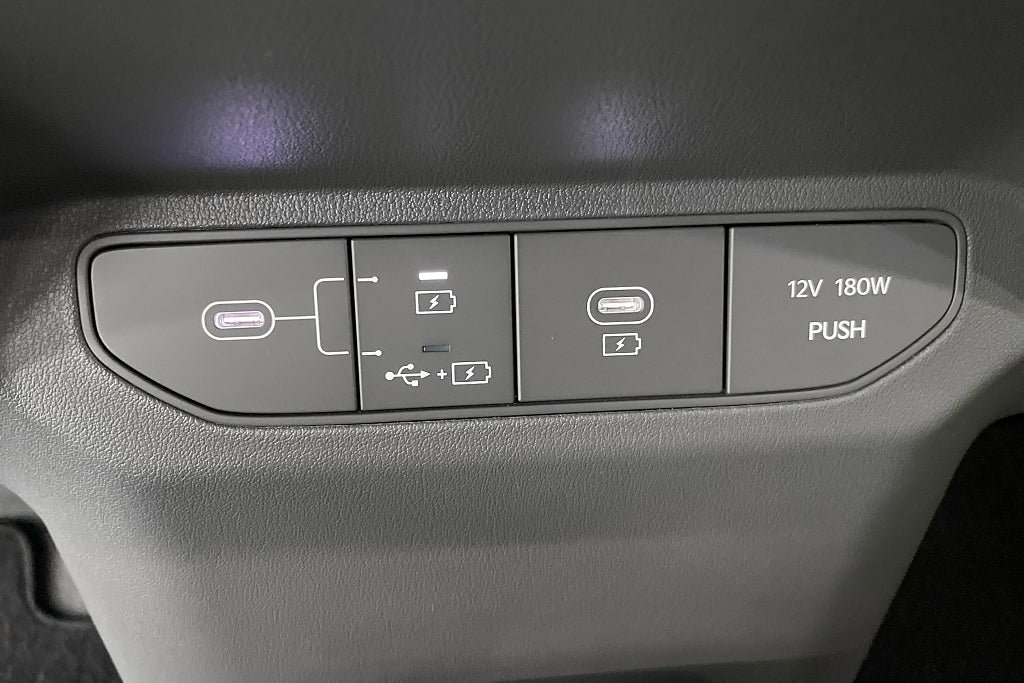 Vehicle Image 23