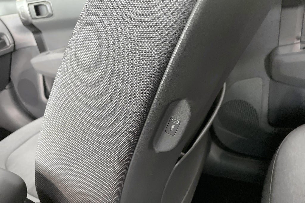 Vehicle Image 24