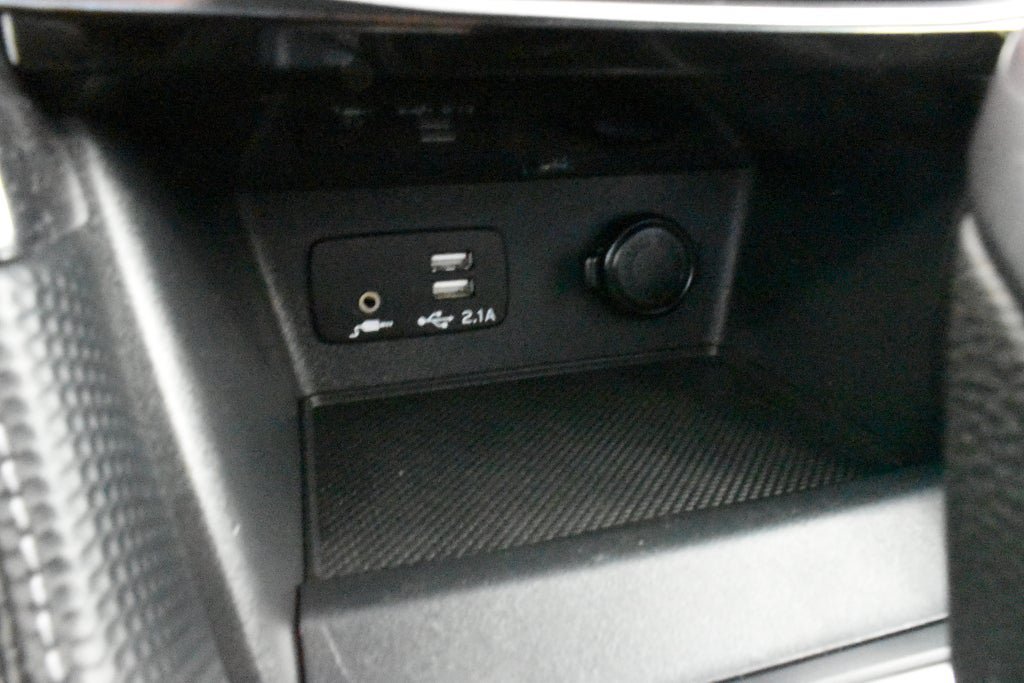 Vehicle Image 21
