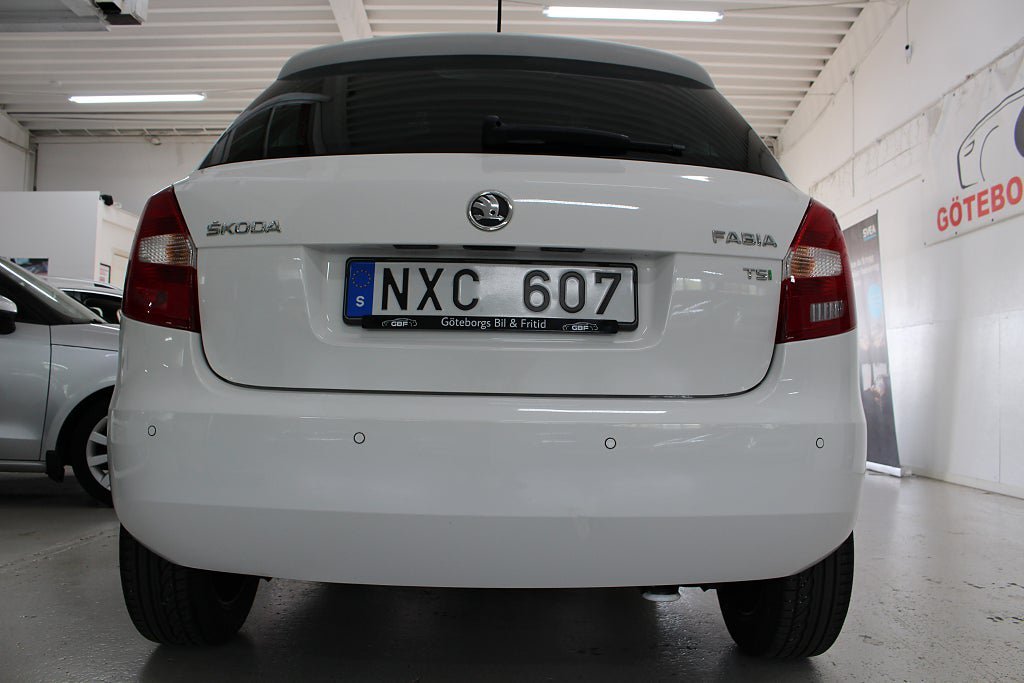 Vehicle Image 24