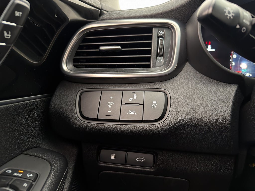 Vehicle Image 28
