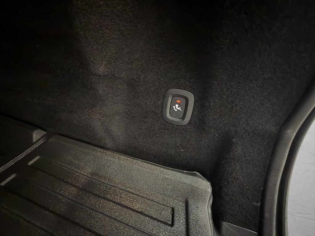Vehicle Image 28