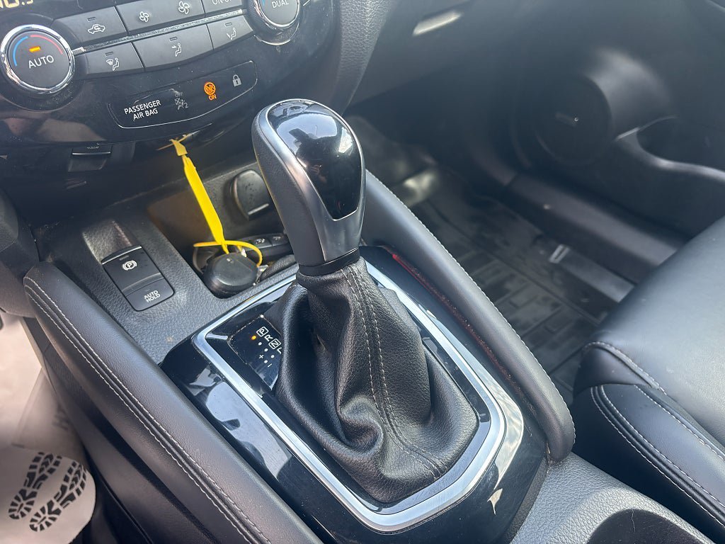 Vehicle Image 23