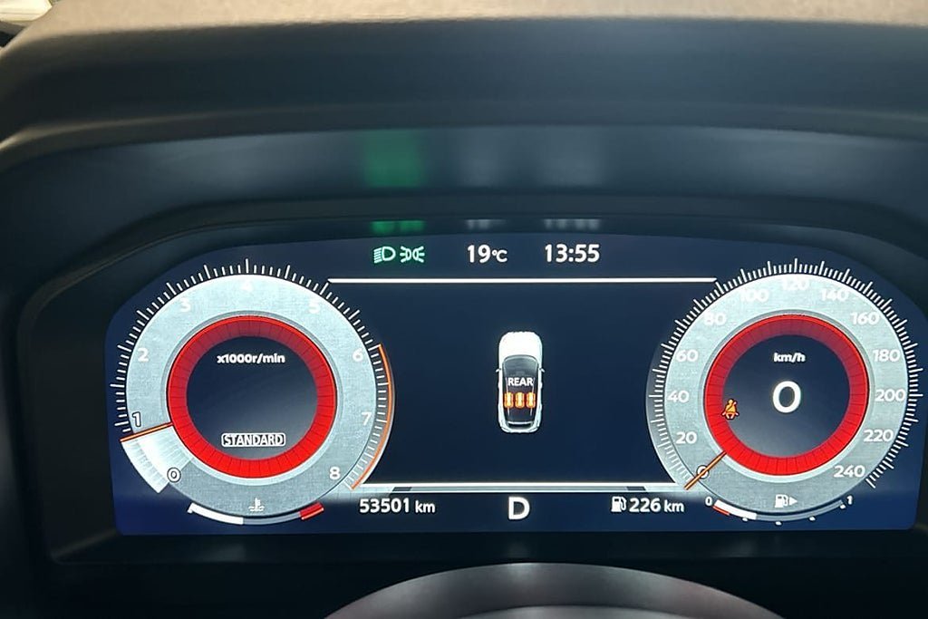 Vehicle Image 9