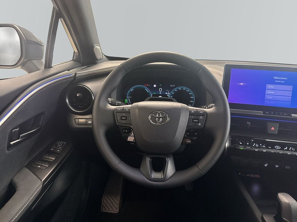 Vehicle Image 9