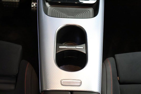 Vehicle Image 26