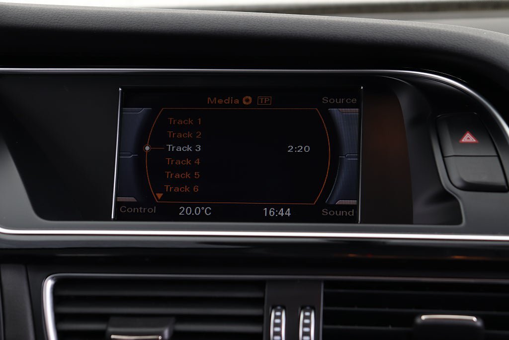 Vehicle Image 15