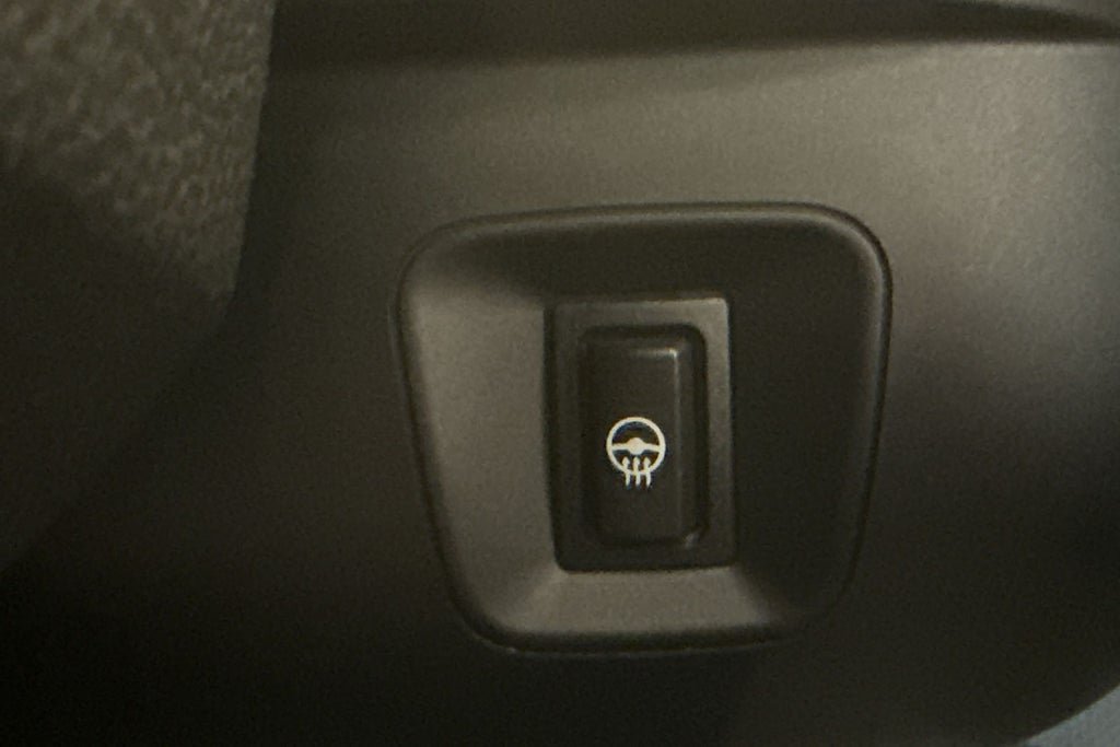 Vehicle Image 24