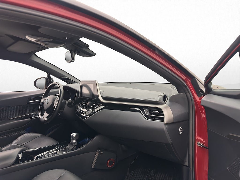 Vehicle Image 14