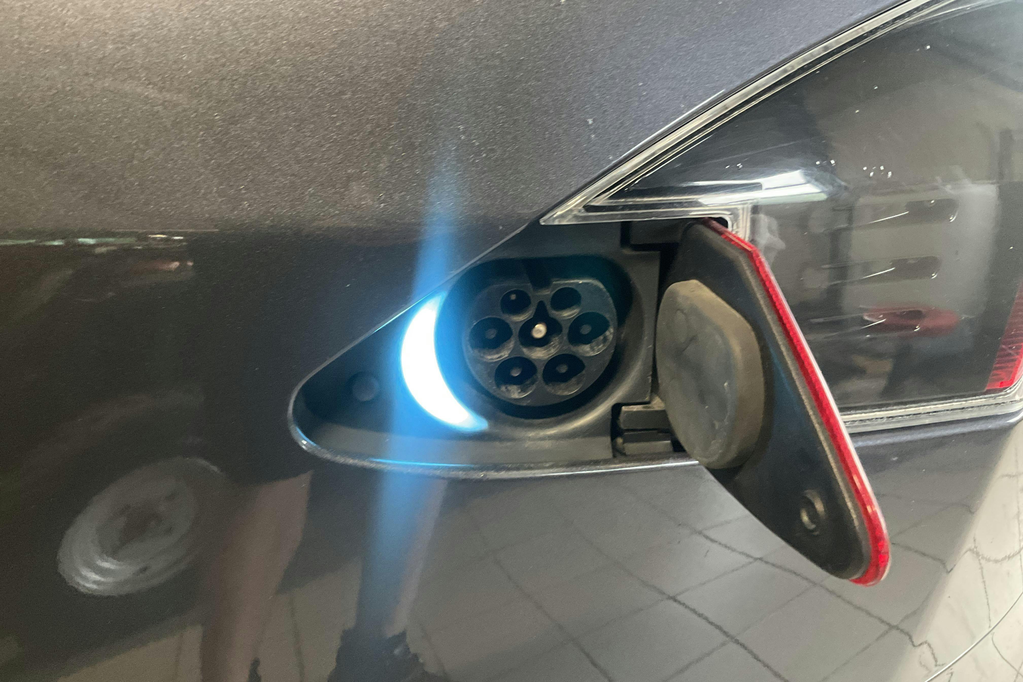 Vehicle Image 16