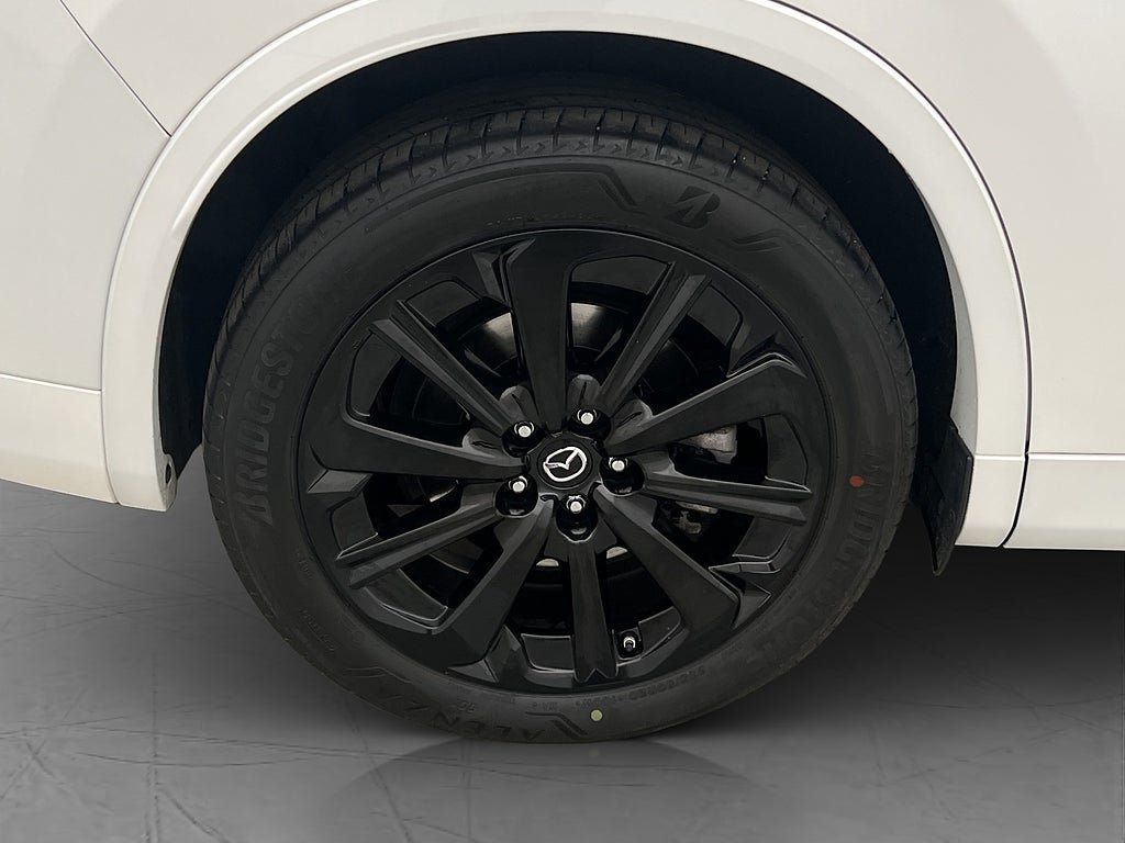 Vehicle Image 37