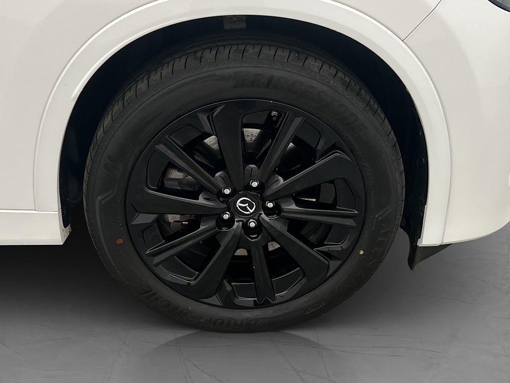 Vehicle Image 38
