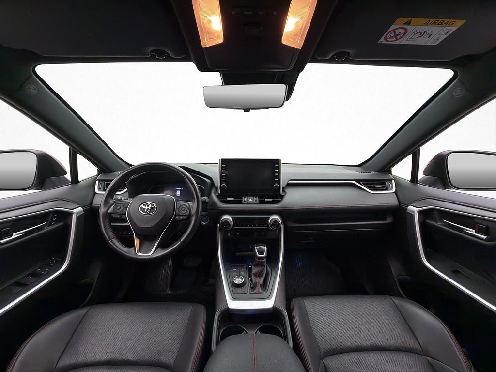 Vehicle Image 13