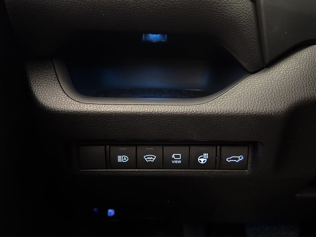 Vehicle Image 17
