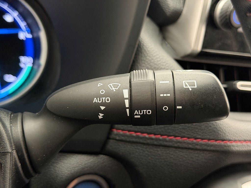 Vehicle Image 22