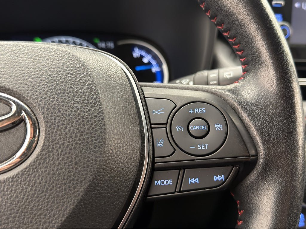 Vehicle Image 23