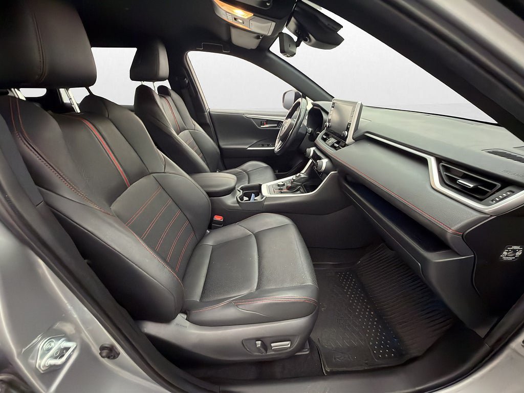 Vehicle Image 30