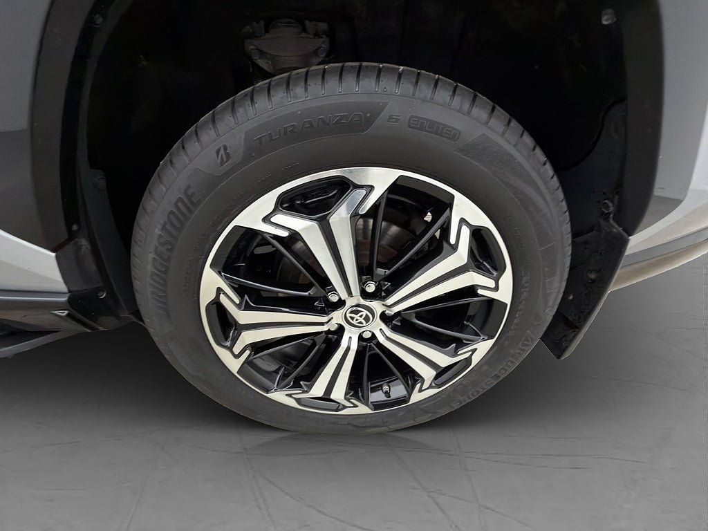 Vehicle Image 36